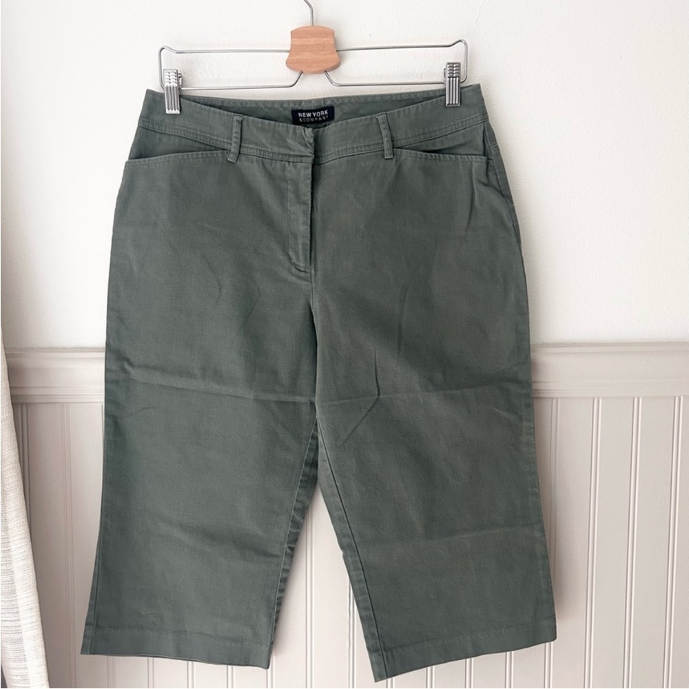 Y2K New York & Company Olive Capris Size 10